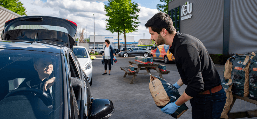 Féju Drive Through ongekend succes